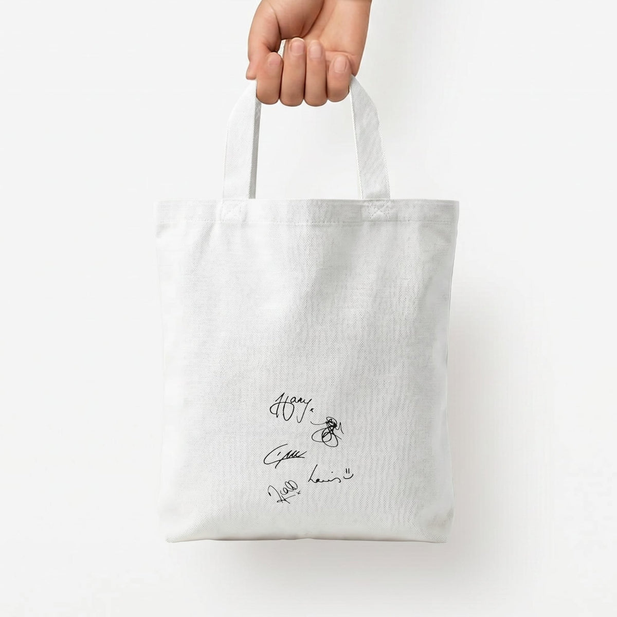 1D Signatures Tote Bag